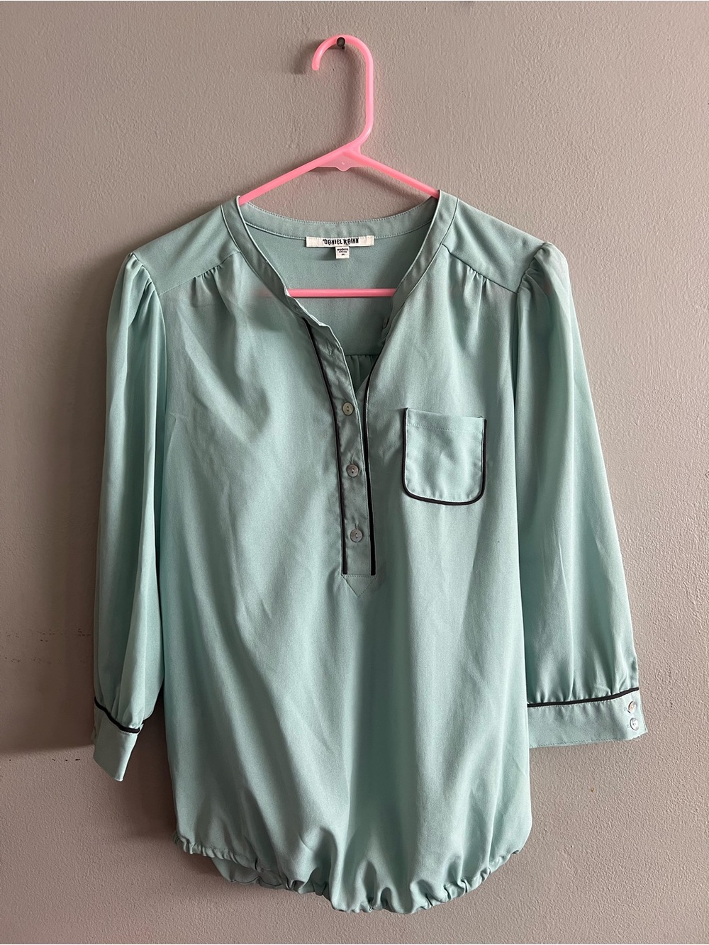 Women’s Daniel Rainn Flowy Seafoam Green Blouse Contrast Navy Trim 3/4 Sleeve M